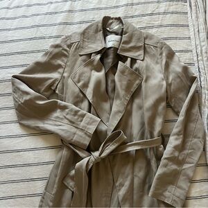 NWOT Aritzia trench